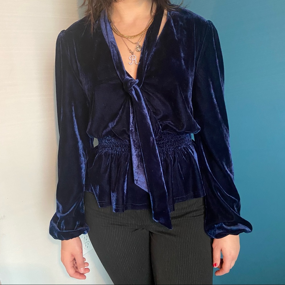Velvet long sleeve